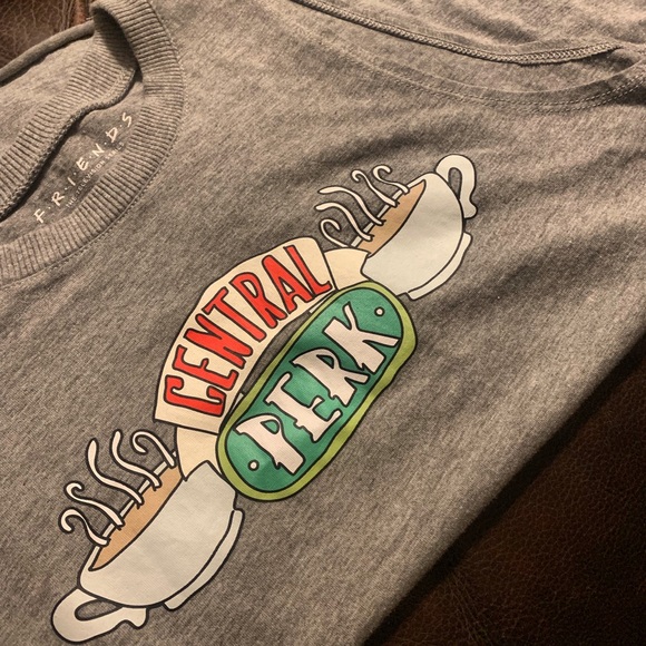 Tops - FRIENDS Central Perk muscle tank